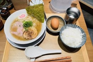 おダシと銀しゃり 中華そば 新た