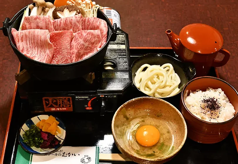 元祖肉の水炊きの店 むかい 1 e58583e7a596e88289e381aee6b0b4e7828ae3818de381aee5ba97 e38280e3818be38184