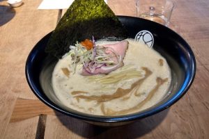 山梨県で味わう極上の一杯!ラーメン完全ガイド 15 山梨県で味わう極上の一杯!ラーメン完全ガイド