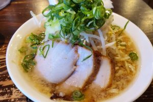 滋賀の味覚旅:彦根で味わう本格ラーメンの魅力 96 滋賀の味覚旅:彦根で味わう本格ラーメンの魅力