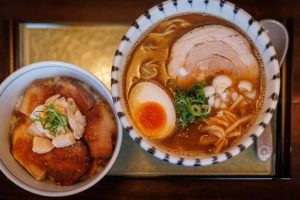 麺屋八っすんば 6 麺屋八っすんば